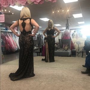 Elegant Black Long Dress